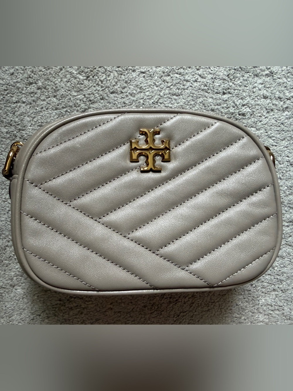 EUC Tory Burch Kira Crossbody Camera Bag in Taupe